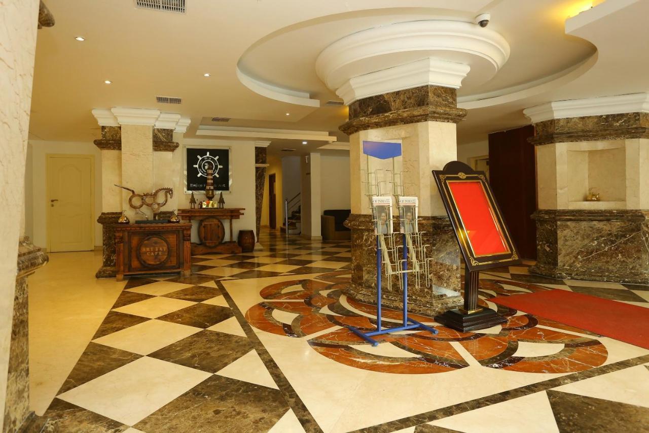 فندق أجنحة أوربان هاوس إيمرالد Kochi المظهر الخارجي الصورة