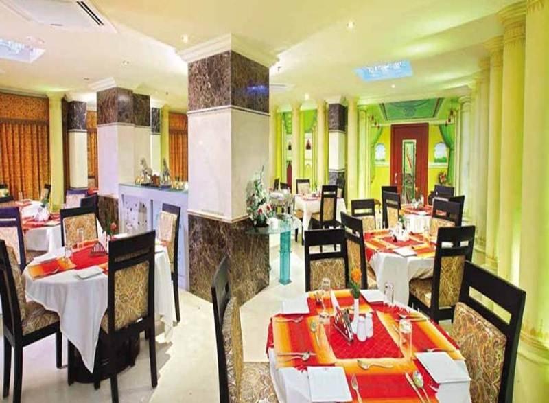 فندق أجنحة أوربان هاوس إيمرالد Kochi المظهر الخارجي الصورة
