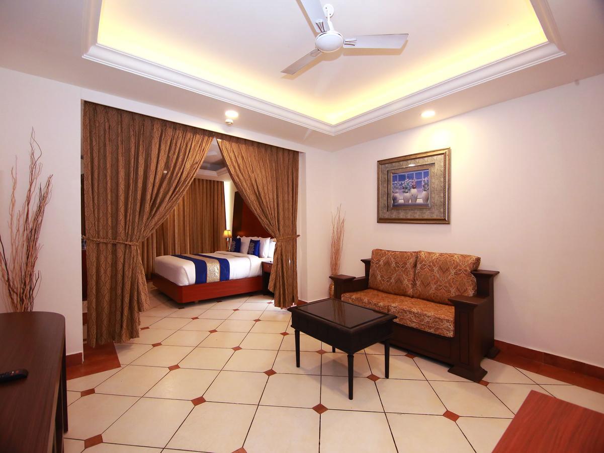 فندق أجنحة أوربان هاوس إيمرالد Kochi المظهر الخارجي الصورة